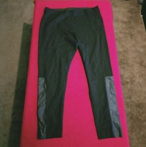 soft surroundings LEGGINGS stretchy soft and comfy